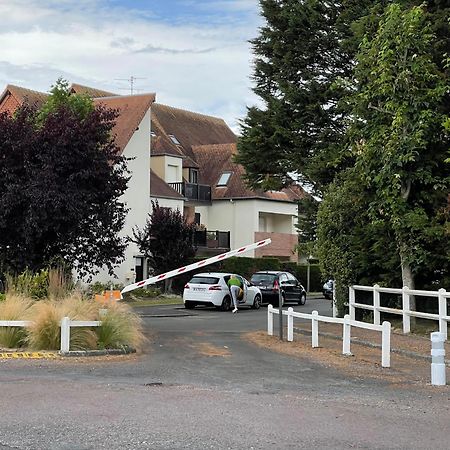Cabourg Plage A 200M Plage Экстерьер фото